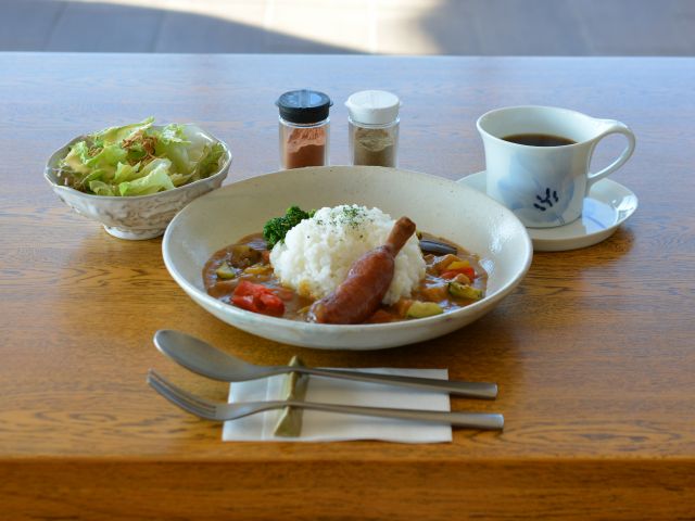 久屋大通を眺める『ORIBE NAGOYA オリベ ナゴヤ』美濃焼のおしゃれカフェ『久屋大通ランチ』