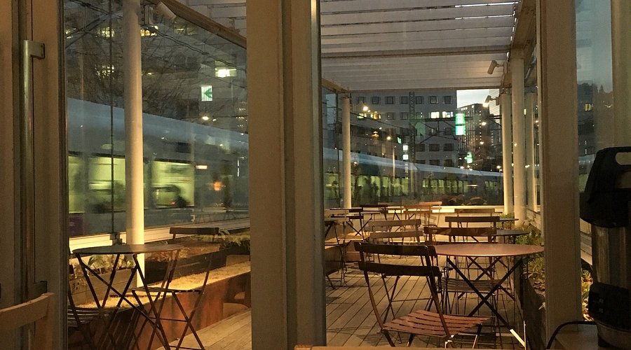 AFT×N3331 世界で一番電車に近いカフェ？ が出来るまで-N3331建築誕生秘話-：ARTS FIELD TOKYO