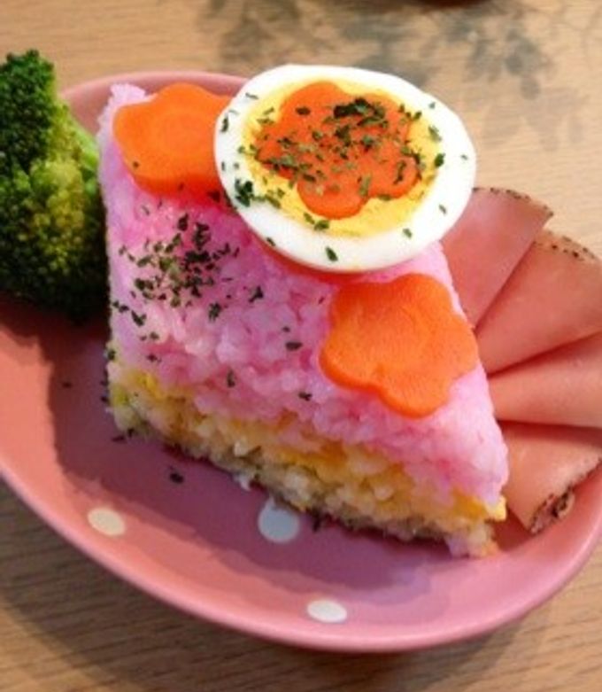 離乳食後期から食べられるひな祭りメニュー♪菱餅風パンケーキ食べるプラス