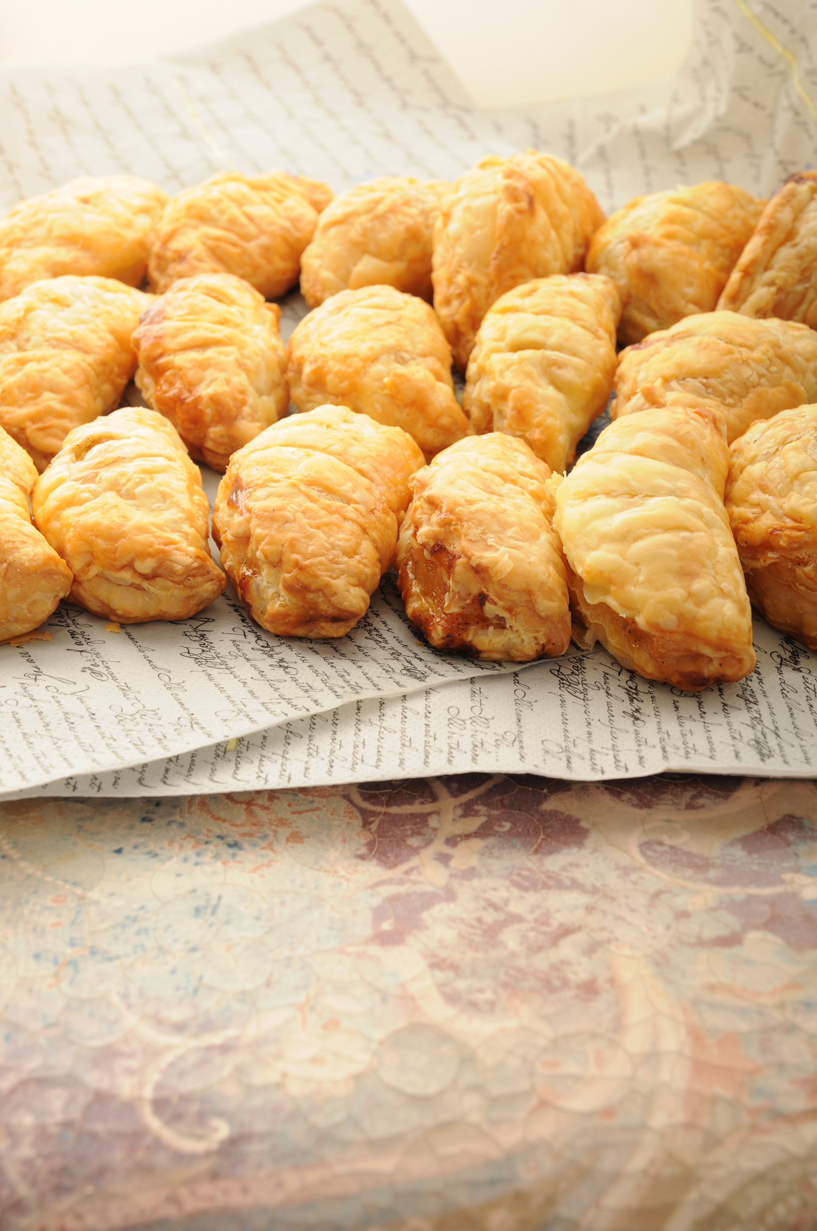 冷凍パイシートでショソンオポム！ アップルパイ: Takacoco Kitchen