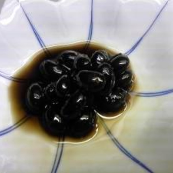 簡単で失敗しない黒豆の煮方 重曹なし、圧力鍋なしでも大丈夫！余った黒豆の救済 - たいようブログ
