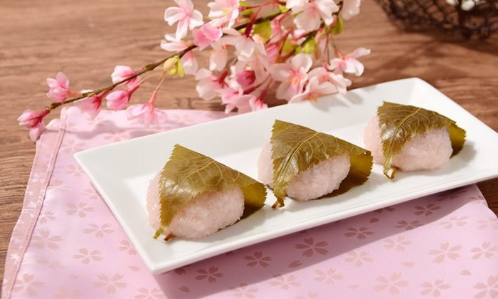 桜の米粉パウンドケーキ