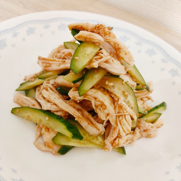 絶対パサつかない 毎日鶏むね肉を1枚食べる料理家が辿り着いたしっとり柔らかすぎる『極サラダチキン』の作り方