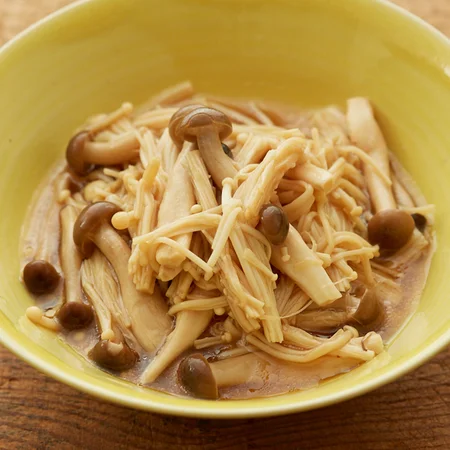 レンジで簡単！きのこマリネのレシピ 作り方：白ごはん.com