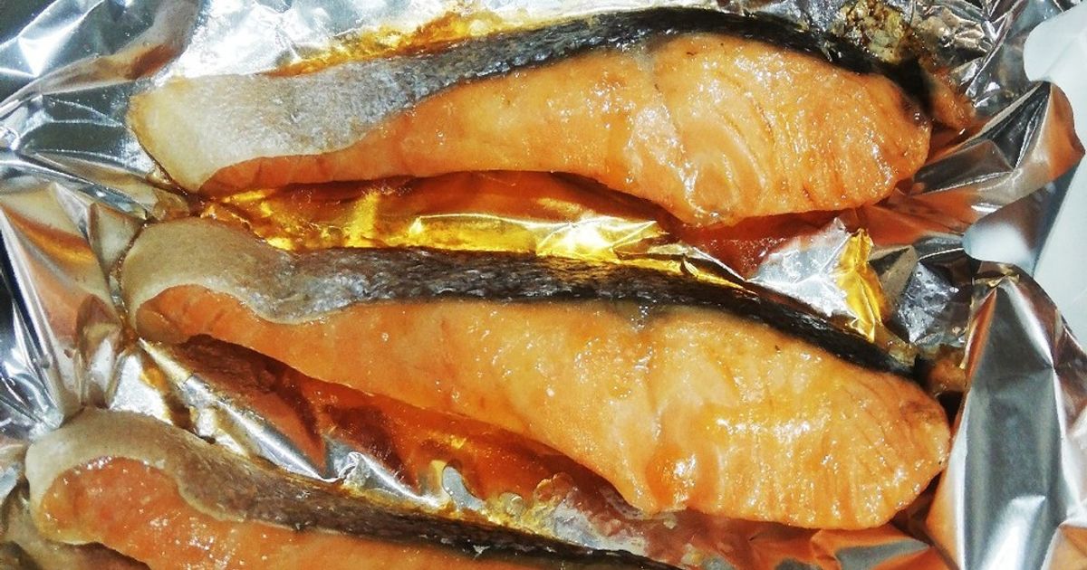 82円で安い！魚がくっつかずにキレイに焼ける「業務スーパー」で見つけたフライパン用アルミホイル 本日のお気に入りkufura クフラ 小学館公式