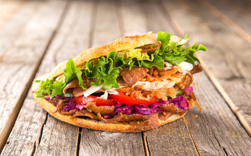 自宅で簡単に作れる! やみつきケバブチキン 漬けて焼くだけなのに超美味しい! - YouTube