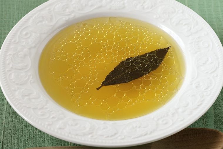 オーブンいらずのオニオングラタンスープ