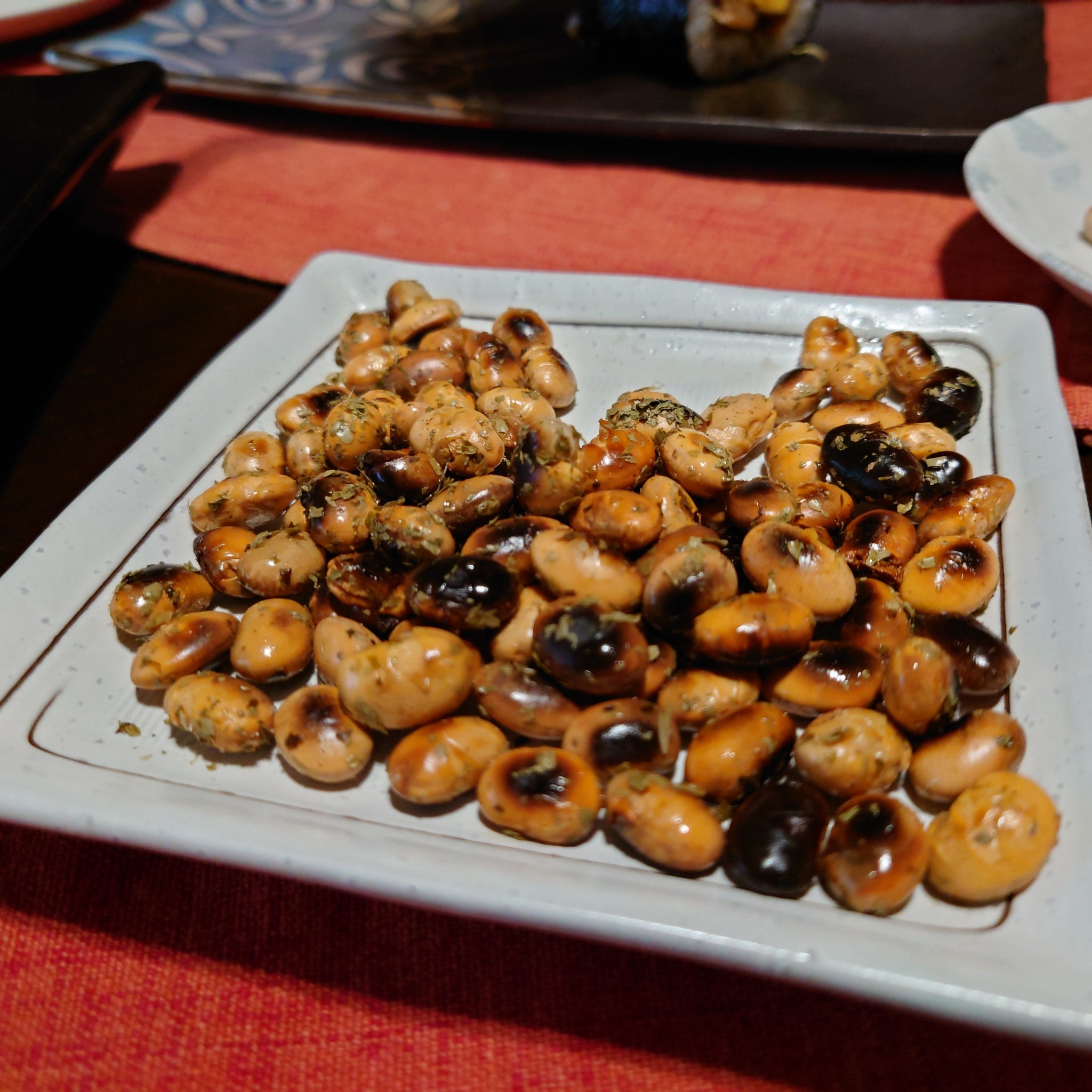 レシピ詳細🔻 🍴サクサク炒り豆材料3つ＆たった5分で完成 余った節分豆を美味しくアレンジ✨ サクサク食感がクセになるおやつレシピ！お子様のおやつやおつまみにもぴったりです♪ ✎*□材料 作りやすい分量・炒り豆 100g ・砂糖