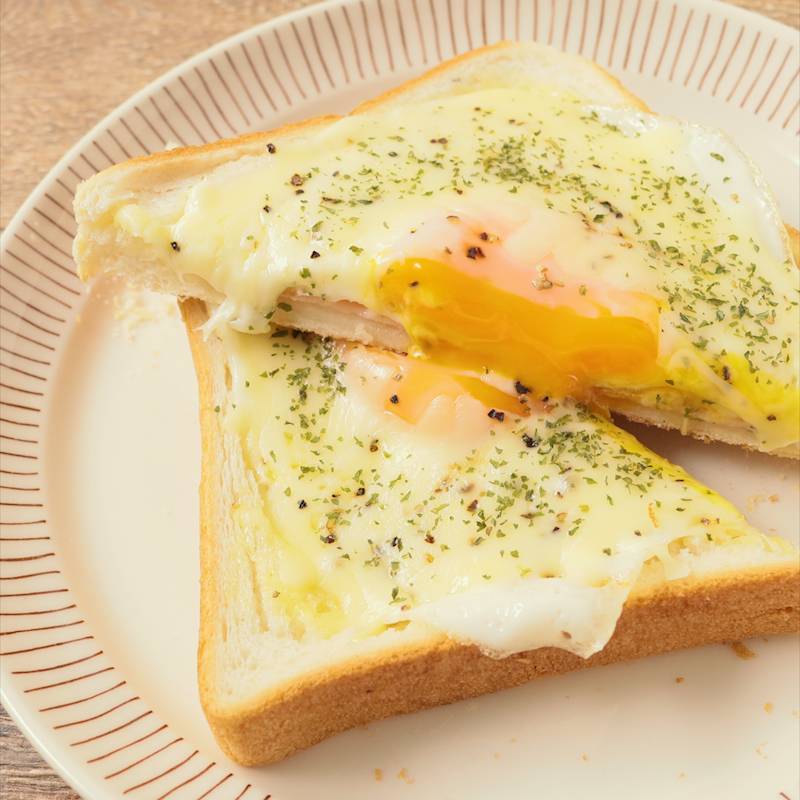 もくもく卵の3層チーズトーストレシピ森永乳業の乳でひろがる！アイデアレシピ森永乳業株式会社