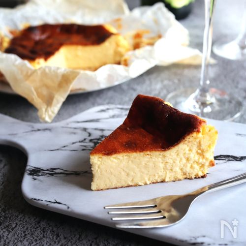 材料3つだけ! 人気バスクチーズケーキの簡単レシピ♪