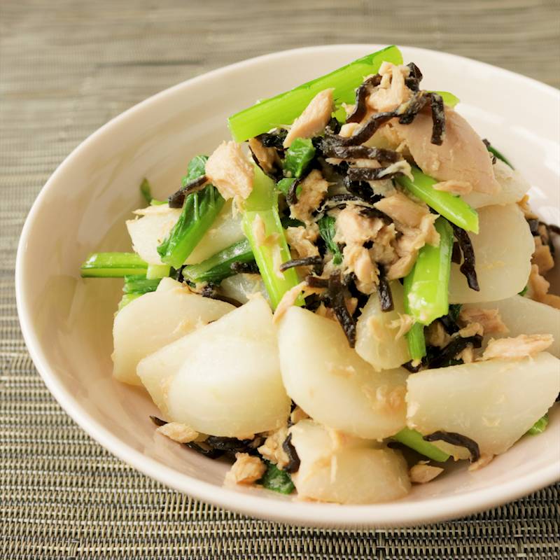 和えるだけの簡単10分レシピ!ツナと白菜と塩昆布のサラダ