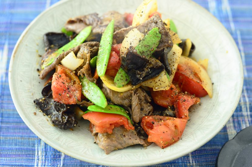 牛肉とトマトのしょうゆ炒め