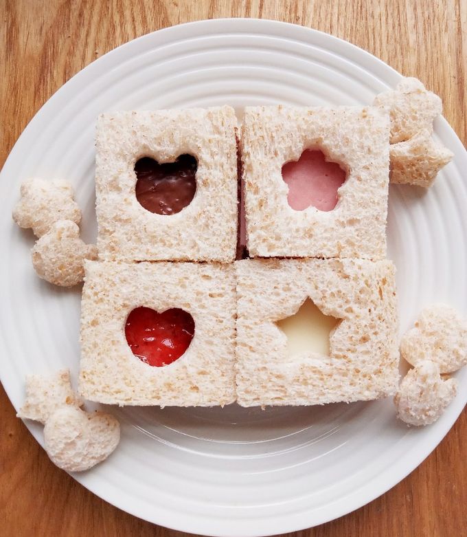 JKのBNT サンドイッチ弁当🎅 今夜クリパするので 軽めのお弁当にしました 勝手な独断🤣曲げわっぱは深さがあるので サンドイッチも詰めやすい👍これからケーキ作ったり 鶏漬け込んだりします🫡お弁当 おべんとう 女子高校生弁当女子弁当 サンドイッチ弁当 曲げ