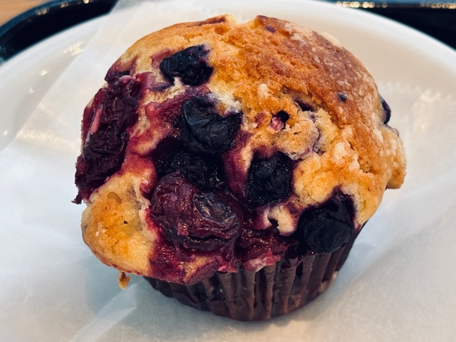 武蔵境 NEWOPEN DEAN&DELUCA情報👩‍🍳🆕* 待ちに待った、武蔵境駅すぐQuOLa の1階にプレオープン中のDEAN&DELUCA@deandeluca_jpさん お伺いしてきました〜！！ * オープン情報は @etoileterre さん、プレオープン情報は むーなび @muuunaviさんから