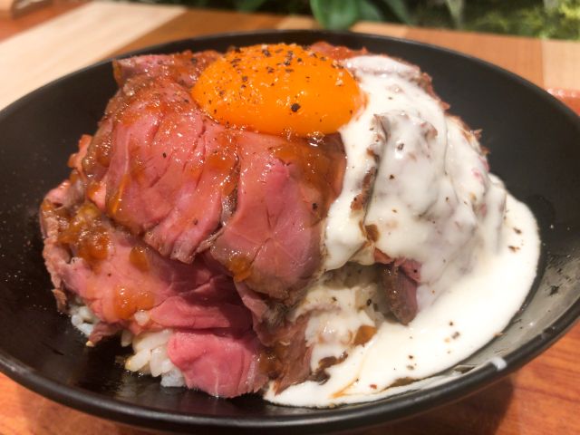 お肉大好き!話題になる本物のインスタ映えする食事5選名古屋 - 食べゴト