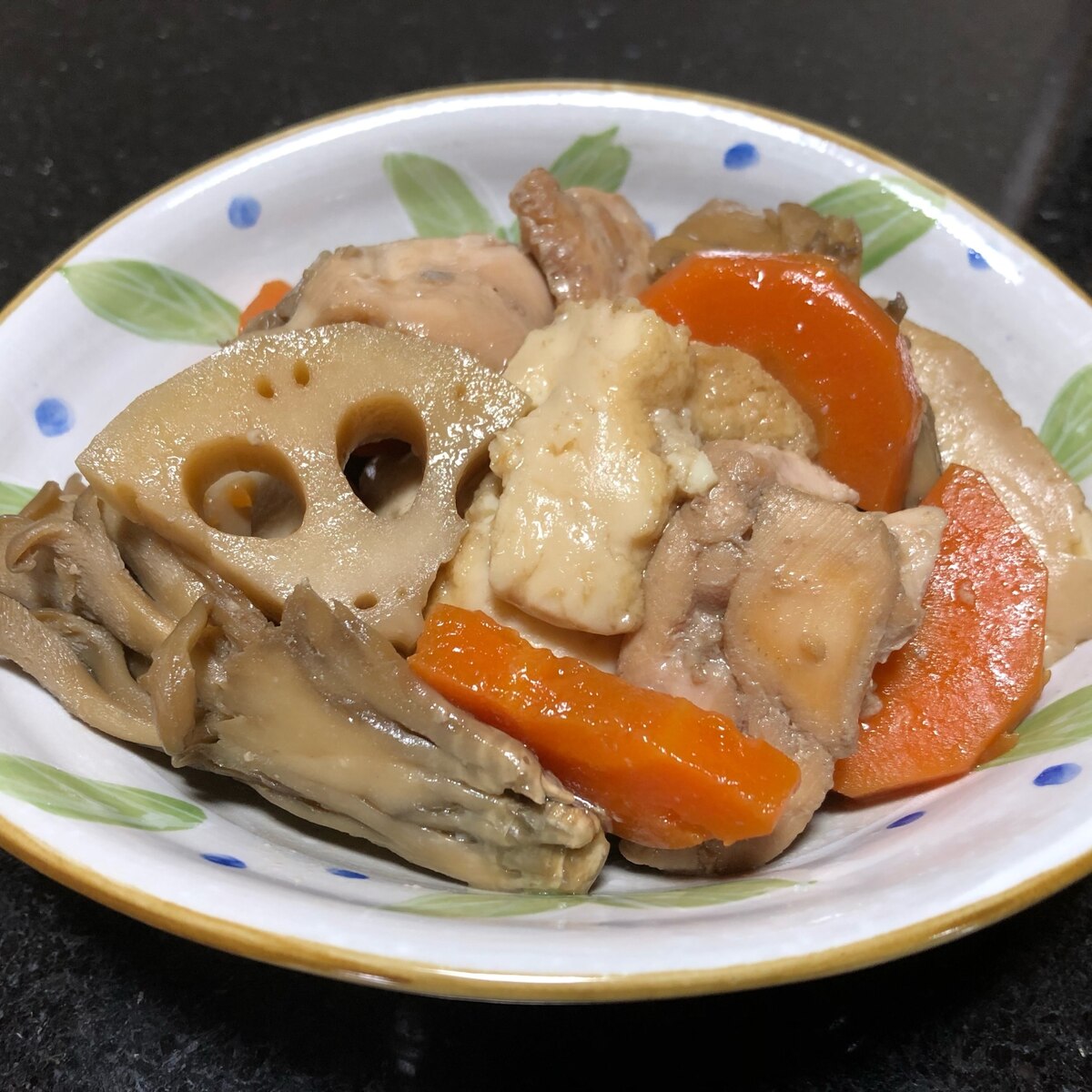 基本の「筑前煮」のレシピ・作り方 お正月におすすめ・飾り切り解説あり休日課長の『The基本200』を極める。オレンジページnet