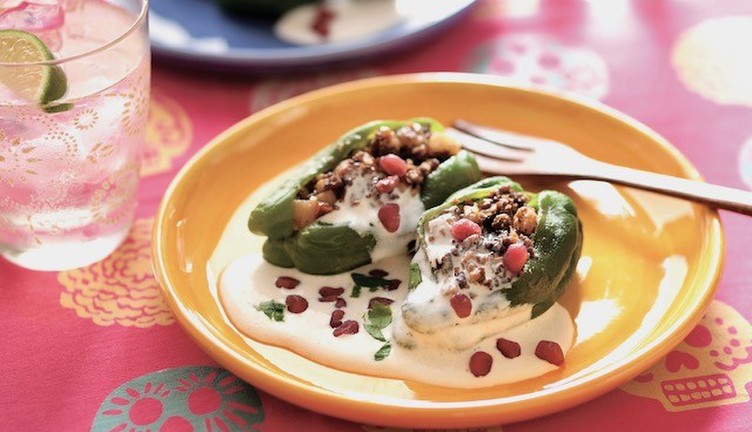 メキシコ料理 エル・ミラソル Cocina Mexicana El Mirasol - ・Birria de res ・ビーフビリア12月にご好評を頂いたメニューです。 牛肉をメキシコ唐辛子、スパイス、ハーブで柔らかく煮込んだお料理です。コーントルティーヤと一緒にお召し上がりください。 メキシコ