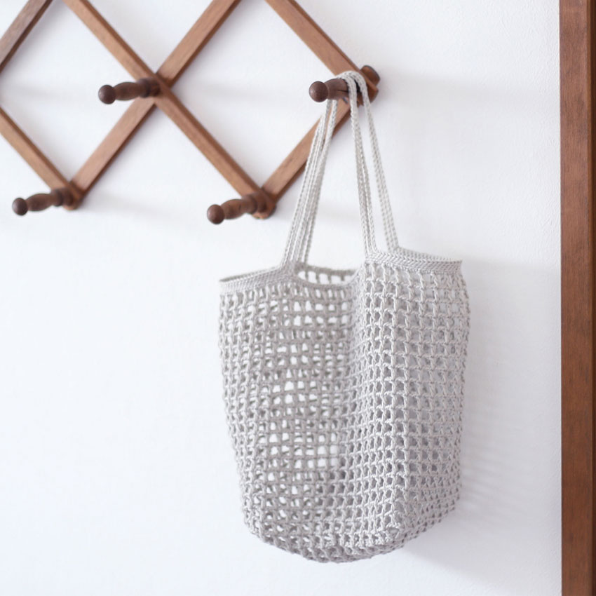 ソーイング材料 :: バッグ・ポーチ・帽子作り材料 :: 編み図付きキット ハマナカピッコロで作る ネット編みのエコバッグ H167-208-329メッシュバッグ バッグキット 編み物 ハマナカ 手芸の山久 - 手芸の山久 公式サイト