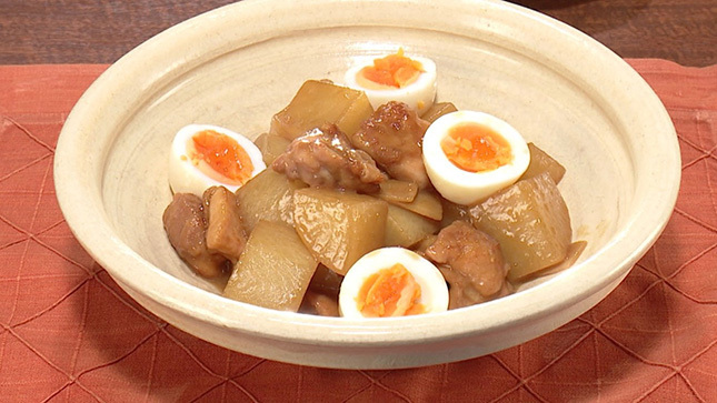 こっくり味染み!手羽先と大根とゆで卵の煮物