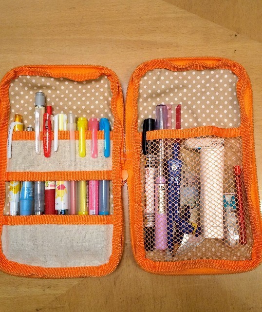 100均でも買えるブックバンド付きペンケースを使ってみました 100円文房具 暮らしにひとてま