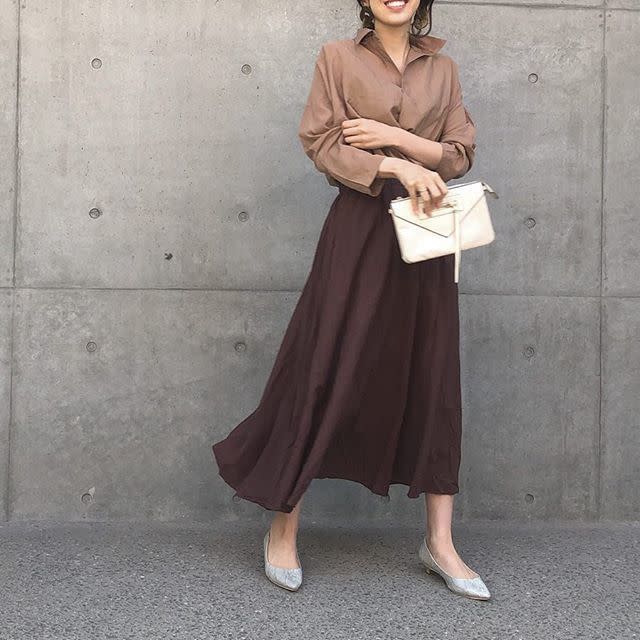 焦茶 こげちゃ とは？：伝統色のいろは