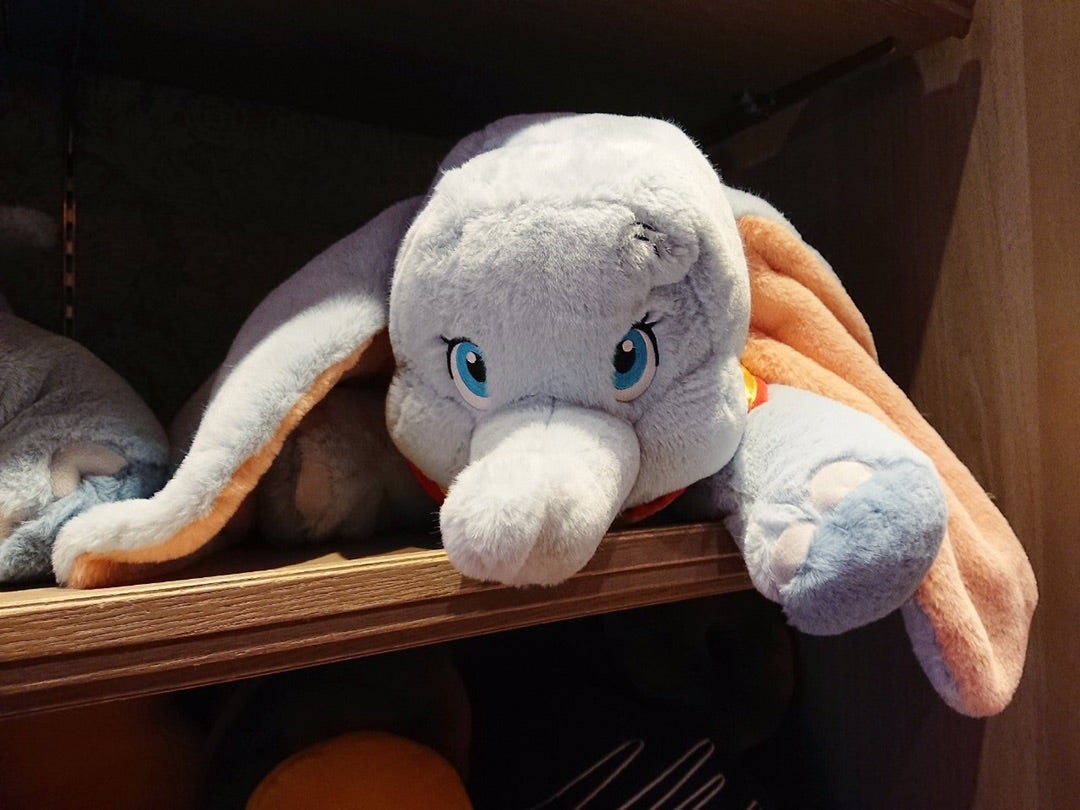 ダンボデザイン！東京ディズニーランド だきまくら ぬいぐるみ