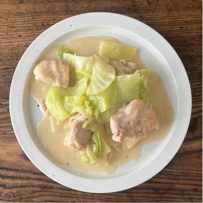 簡単！フライパン１つ 春キャベツと鶏肉のクリーム煮＊超熟フォカッチャに合うレシピ山本ゆりオフィシャルブログ「含み笑いのカフェごはん『syunkon』」Powered by Ameba