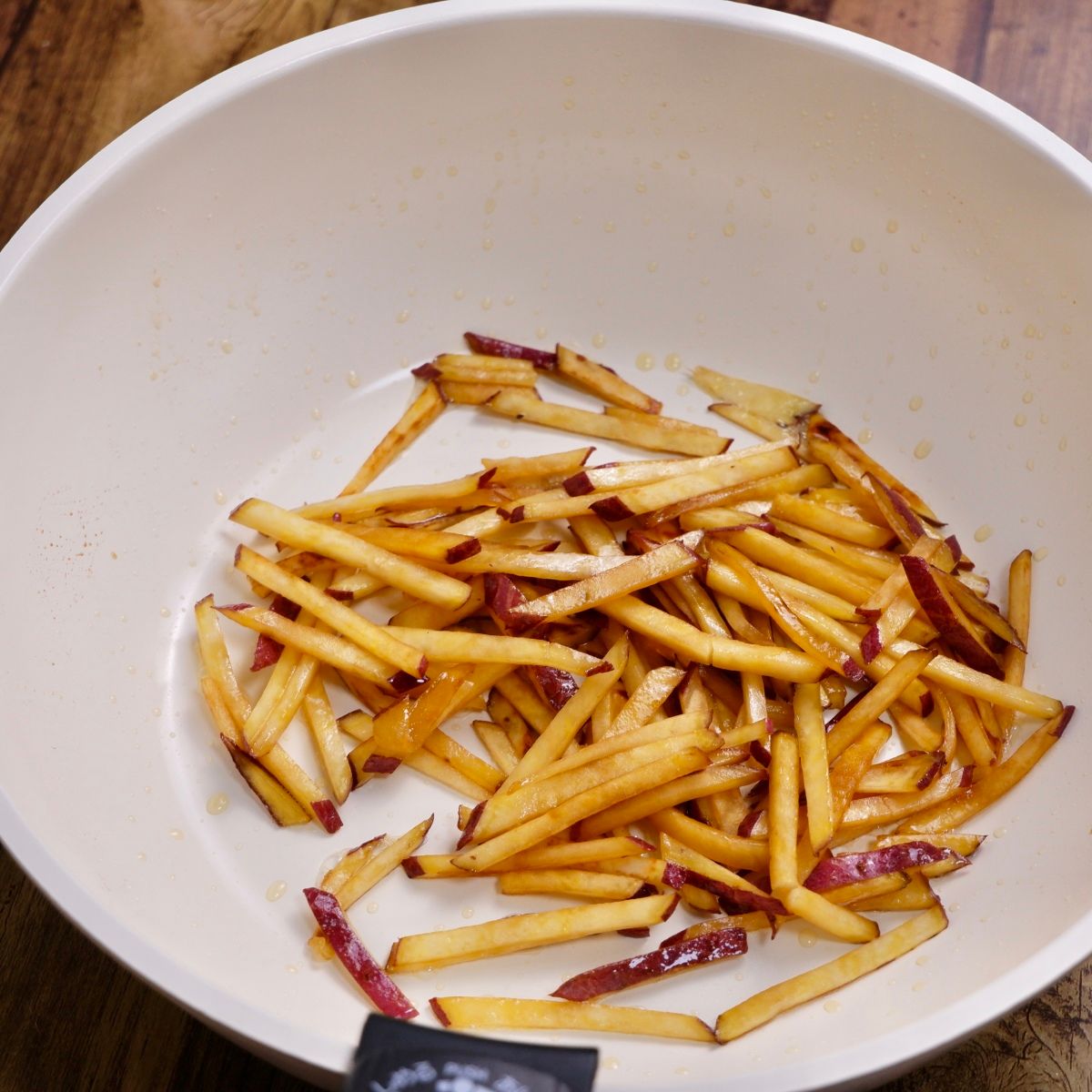 さつまいもとにんじんのバターきんぴら by スノーキッチンクックパッド簡単おいしいみんなのレシピが392万品