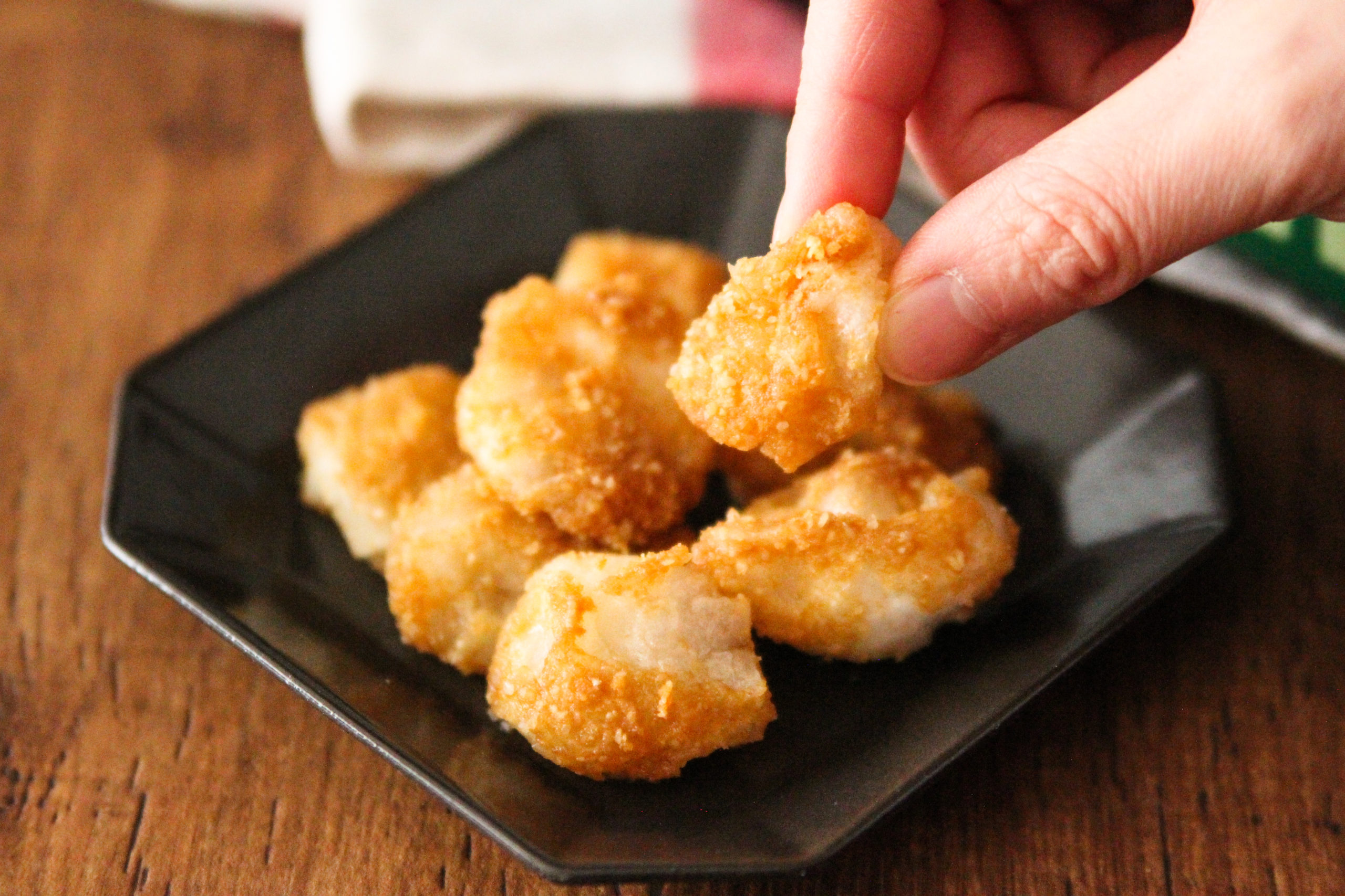 かきもちにする乾燥餅もらった, けどどうするの？, って思ってる方, かきもち作りますよ, 油で揚げて〜, って〜💦💦,揚げた事ない😭って人いるよね, 今は便利な調理家電レンジがある❣️, 時短になるテクニックありますよー,お餅 ,お餅アレンジ ,かきもち,レンジ ,揚げ餅