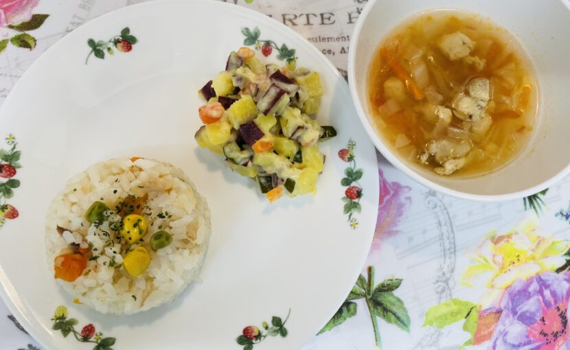 夏野菜のサラダ・保育園給食