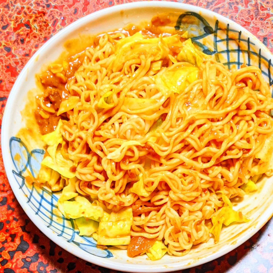 Amazon.co.jp: ペヤング本やきそばアレンジレシピ本 ありそうでなかった!一冊丸ごとペヤングレシ: おもちゃ