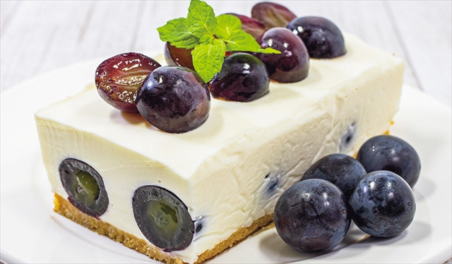 ３種の葡萄で彩るデコレーションケーキ♪すきなこと ぜんぶ。愛知県豊橋市のお菓子教室La Bonbonnière