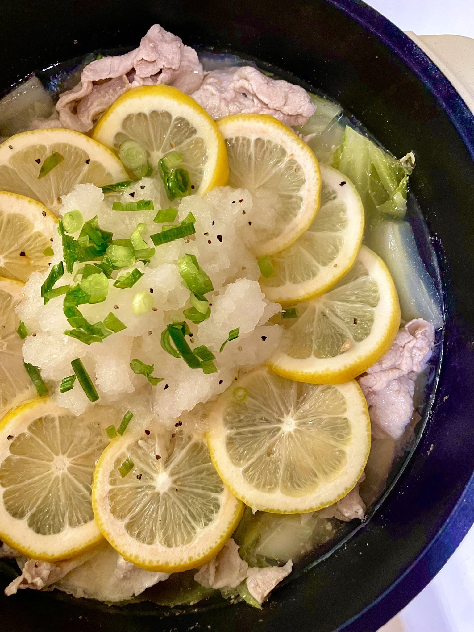 しっとり豚肉とレタスのレモンドレッシングサラダ