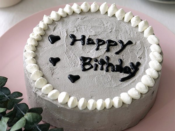 楽天市場新登場バースデーケーキ 誕生日ケーキ選べるデザイン韓国発 センイルケーキ 4号 2〜3名様 推しケーキ 推し活 結婚記念日記念日 ケーキ ギフト 韓国スイーツ かわいい 人気 バースデー プレゼント お取り寄せ スイーツ インスタ映え 女性 : 誕生日