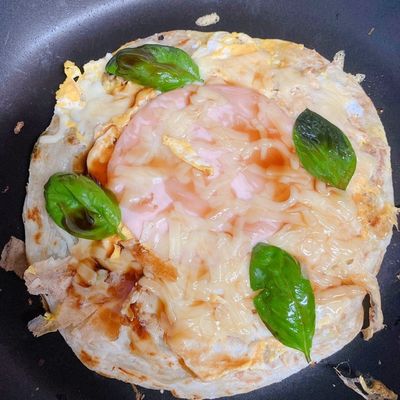 業務スーパー「葱抓餅 薄焼き餅 」で台湾B級グルメ！食べ方＆アレンジレシピをご紹介