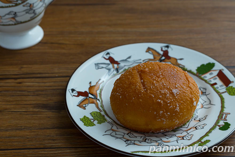 セブンの限定発売「お店で揚げたマラサダ」は懐かしい揚げパン風味！ 仕上げの“シャカシャカ”も楽しいコンビニグルメAll About