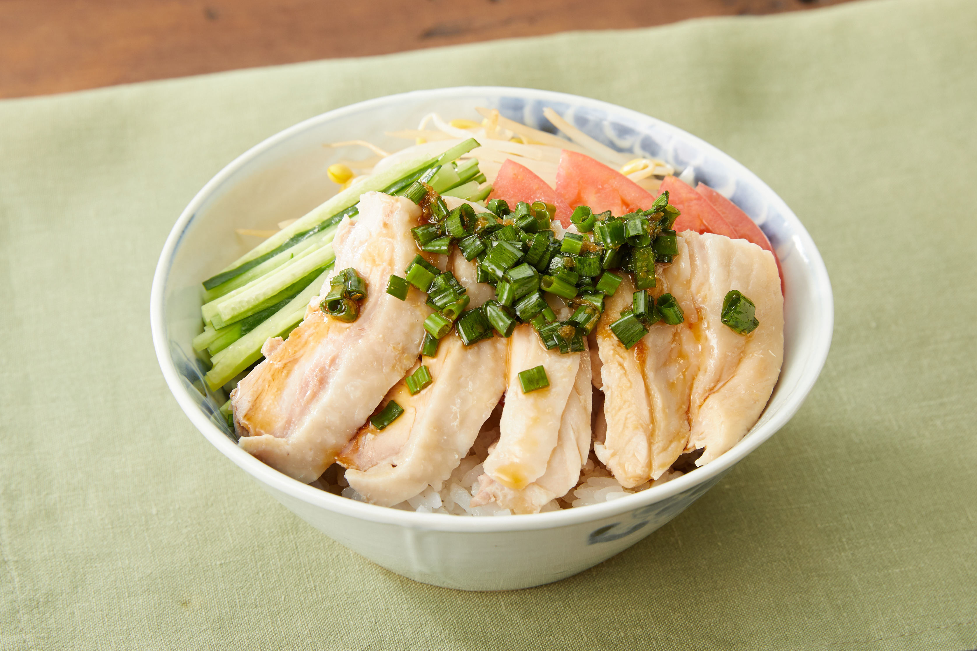 プロ直伝！パサつきにくい鶏胸肉の茹で方。フタを開けないで放置するのがコツリザルトブログ