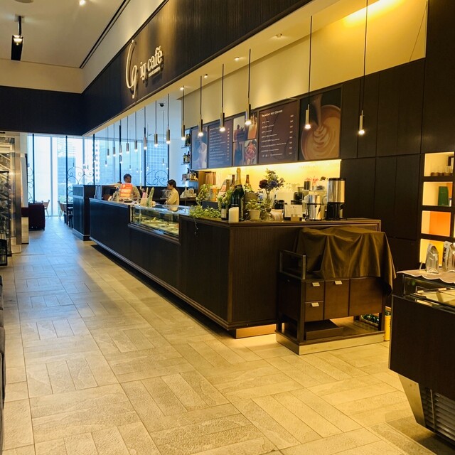 西梅田『ベンジャミーナ』～ヒルトンプラザで大人の一人時間を～ - 大阪 1人でも居心地良いカフェ