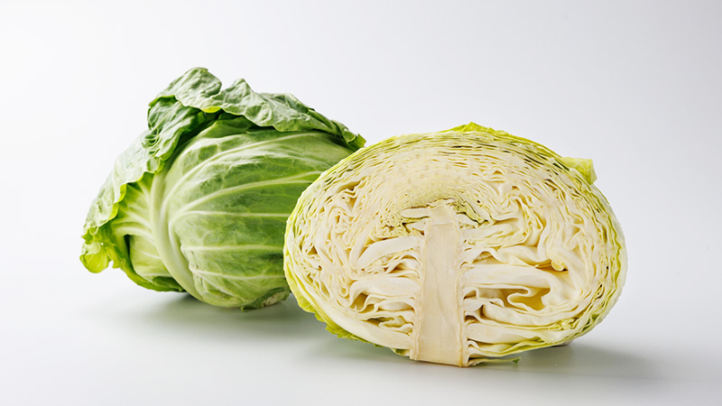 食べられる？ キャベツの外葉や芯の食べ方を八百屋が紹介やさいのトリセツ