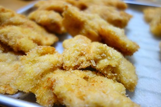 衝撃的にやわらかい！鶏むね肉で作る「チキンカツのみぞれ煮」がしみしみ～ママリ