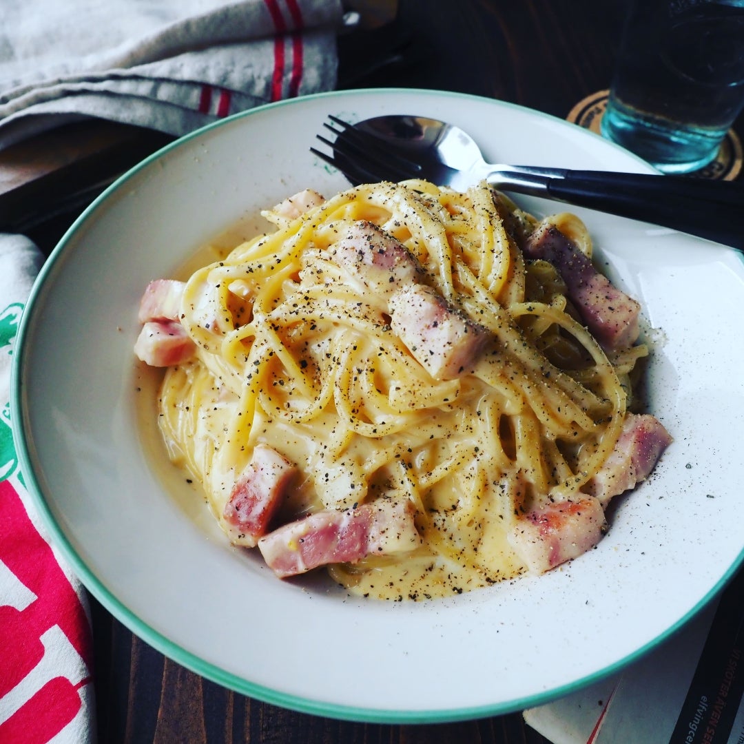 卵を使わない」カルボナーラがレンチンでつくれたよ！電子レンジパスタのコツを3つ紹介ROOMIE ルーミー