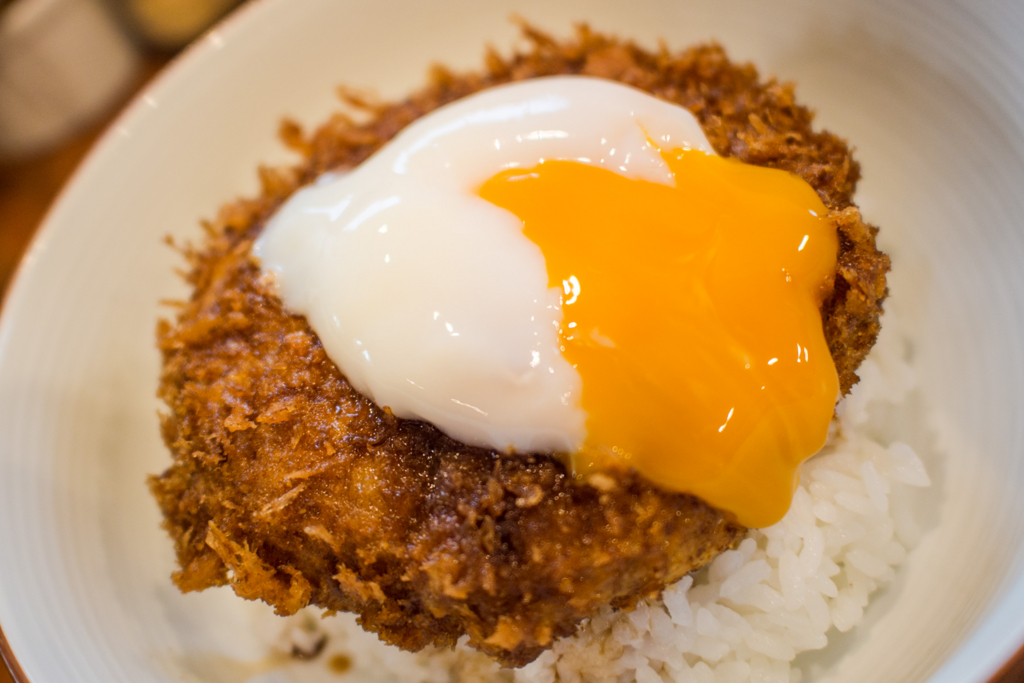 ジャンボメンチカツ丼を作ってみた７７００２３６２のブログ