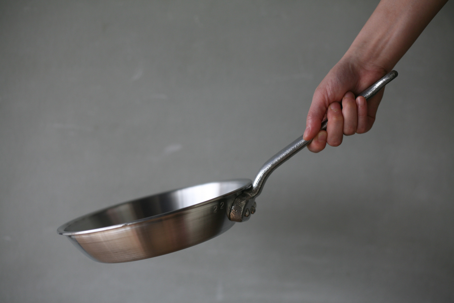 水野正美 銅フライパンMINI - queen and the chair