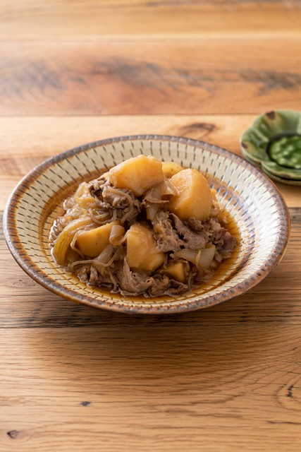 土井先生がスタジオでわたしのコメントVTRを見てくれたというだけで嬉しくて嬉しくて涙が出た。料理家として、やらなければいけないことがまだまだあると、奮い立った。というわけで ？ 、水曜日「きょうの料理」やるよ！ 飯尾さんといつものコンビ！ アゲアゲ