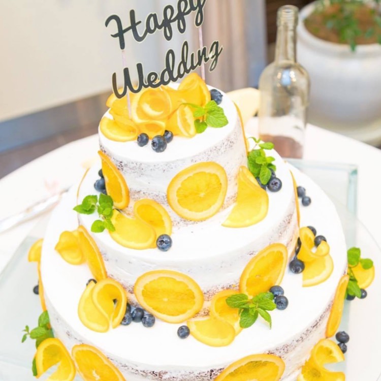 フルーツたっぷり♡人気の柑橘ウェディングケーキ10選 今週のスタスナ omotte magazine fromANNIVERSAIRE記念日にまつわるマガジン