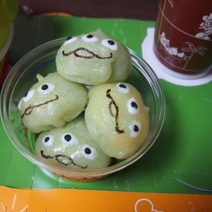 お祝いに紅白饅頭