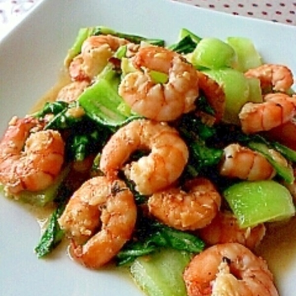 えび、チンゲンサイ、卵の炒めもの