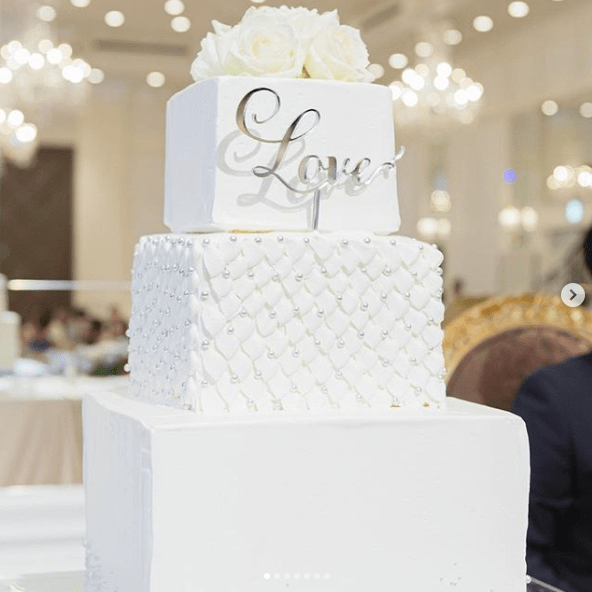 こだわり全開!「一段ウエディングケーキ」の最旬デザイン集 卒花実例 ゼクシィ