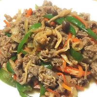 豚ひき肉で回鍋肉風の献立 副菜：チンゲン菜のコチュジャンあえ、汁物：牛肉とレタスの香味スープ 献立・メニュー 味の素パーク たべる楽しさを、もっと