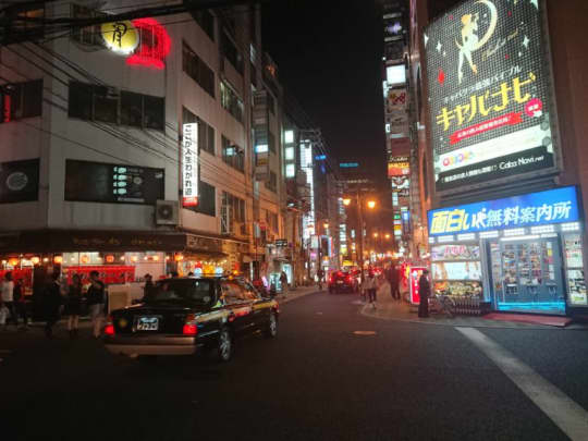 繁華街の客引きに着いて行く？裏風俗本サロやパツ屋でエッチ！広島県福山市の夜遊び